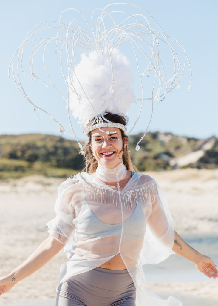 lady dressed up photo by dian sarah photgraphy
